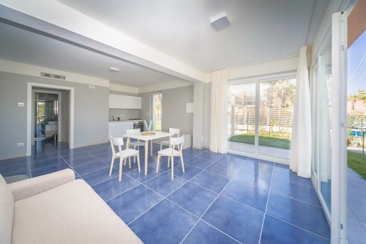 アパートホテル Residence Delfino, Portorosa フルナリ