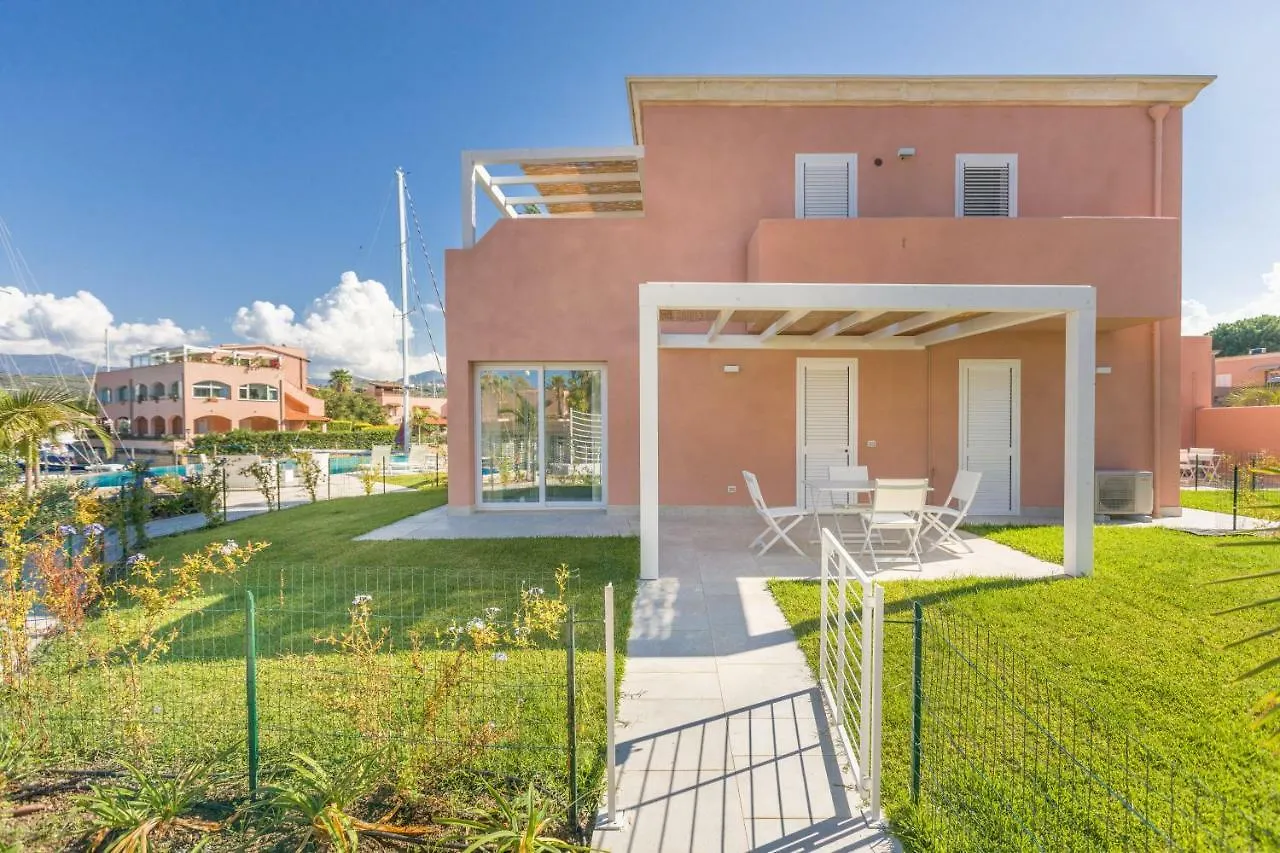 Residence Delfino, Portorosa フルナリ 0*,
