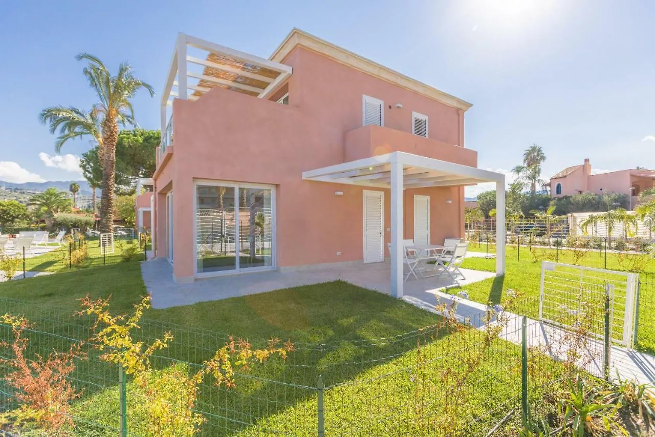 アパートホテル Residence Delfino, Portorosa フルナリ