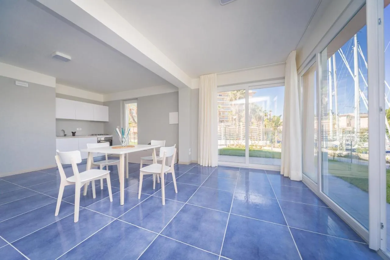 アパートホテル Residence Delfino, Portorosa フルナリ