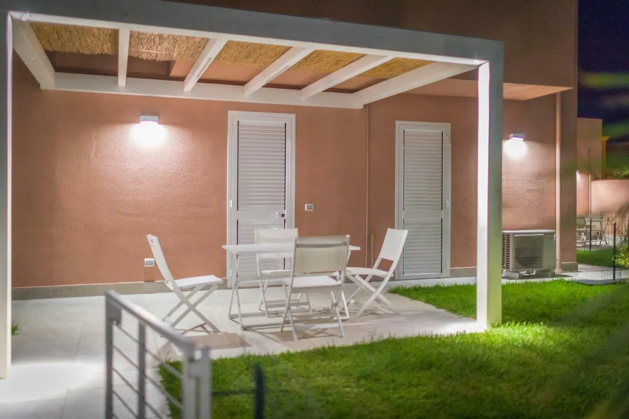 Aparthotel Residence Delfino, Portorosa Furnari