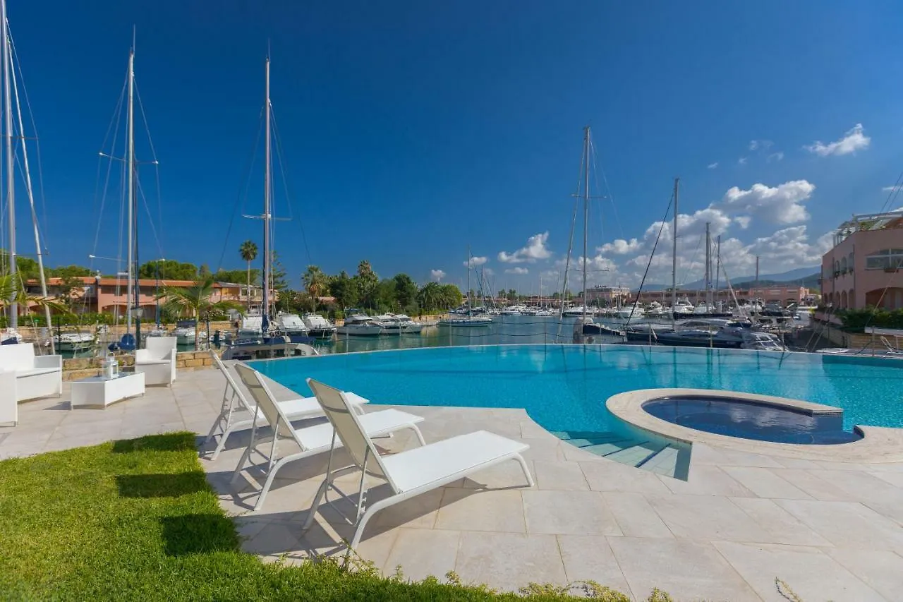 Aparthotel Residence Delfino, Portorosa Furnari